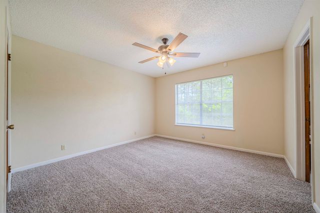 1214 W George Richey, Gladewater, TX 75647