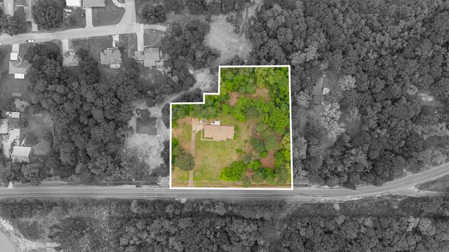 1214 W George Richey, Gladewater, TX 75647