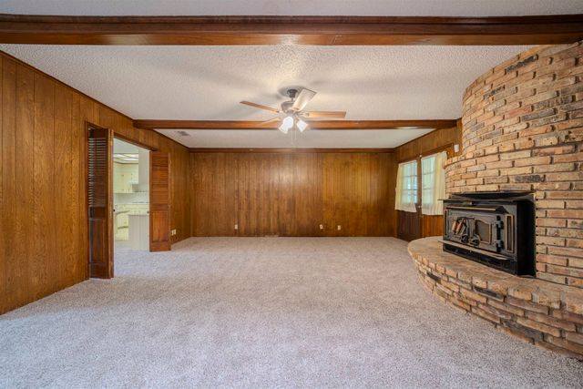 1214 W George Richey, Gladewater, TX 75647