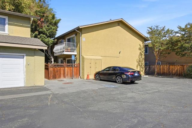 2380 Homestead Road 1103, Santa Clara, CA 95050