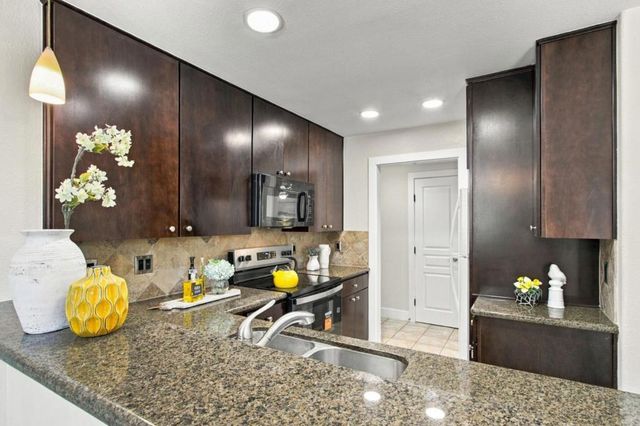 2380 Homestead Road 1103, Santa Clara, CA 95050