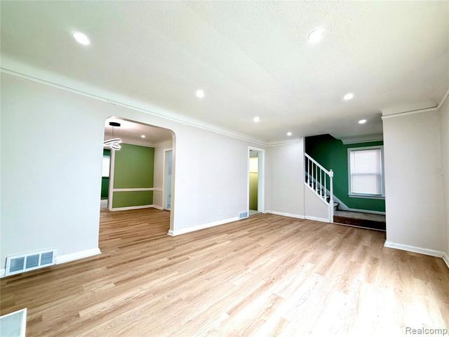 3666 Somerset Avenue, Detroit, MI 48224