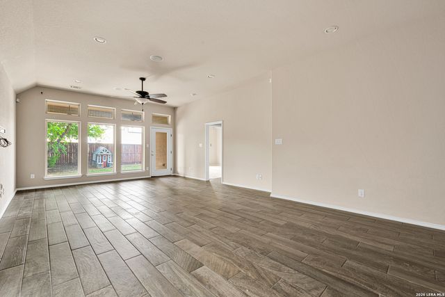 14814 Flint Gln, San Antonio, TX 78254