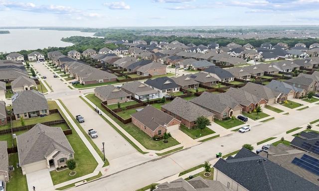 1736 Da Vinci Drive, Little Elm, TX 75068