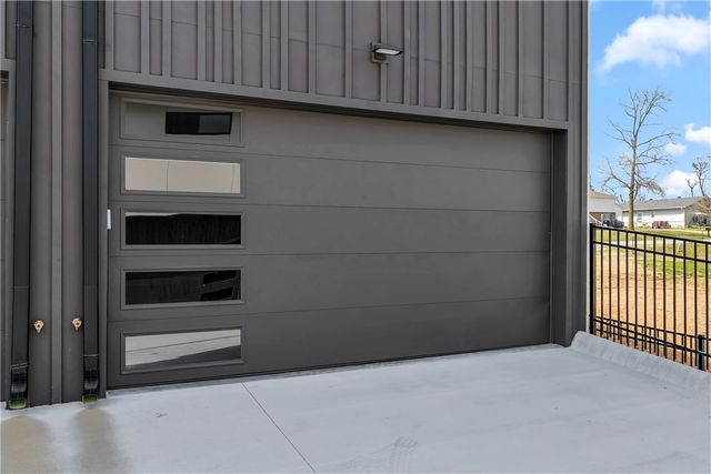 1132 Fillmore Street, Bentonville, AR 72712