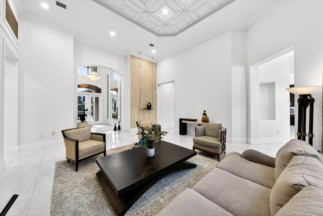 16786 Crown Bridge Drive, Delray Beach, FL 33446