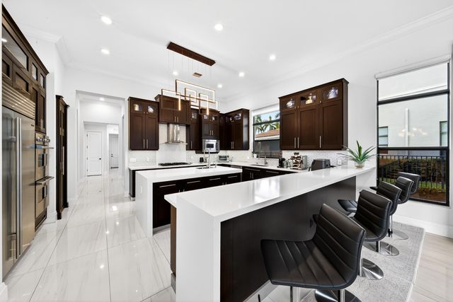 16786 Crown Bridge Drive, Delray Beach, FL 33446