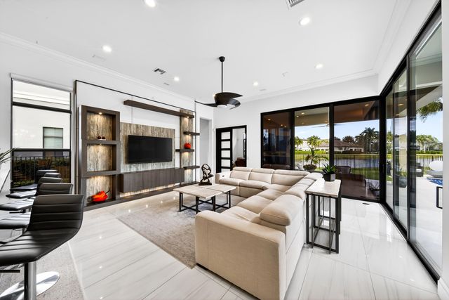 16786 Crown Bridge Drive, Delray Beach, FL 33446