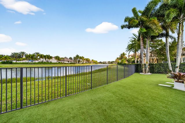 16786 Crown Bridge Drive, Delray Beach, FL 33446