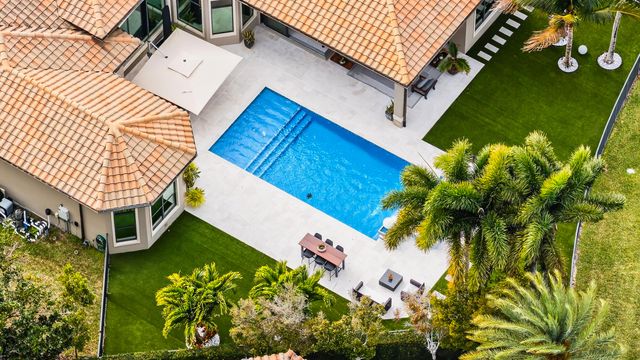 16786 Crown Bridge Drive, Delray Beach, FL 33446