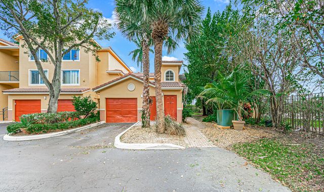 900 Scotia Drive 206, Hypoluxo, FL 33462