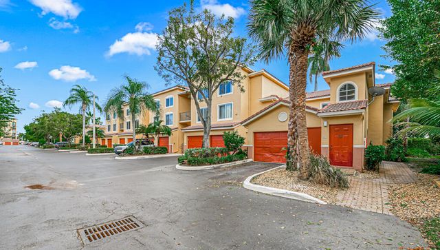 900 Scotia Drive 206, Hypoluxo, FL 33462