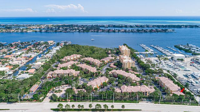 900 Scotia Drive 206, Hypoluxo, FL 33462