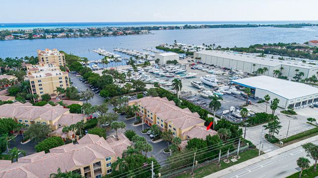 900 Scotia Drive 206, Hypoluxo, FL 33462