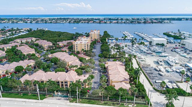 900 Scotia Drive 206, Hypoluxo, FL 33462
