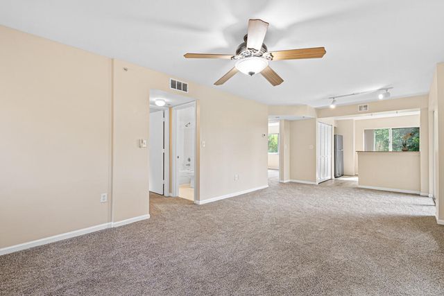 900 Scotia Drive 206, Hypoluxo, FL 33462