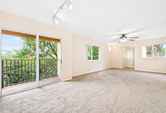 900 Scotia Drive 206, Hypoluxo, FL 33462
