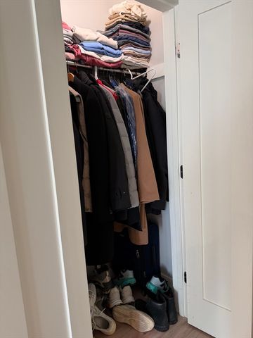 415 East 7th 2, Boston, MA 02127