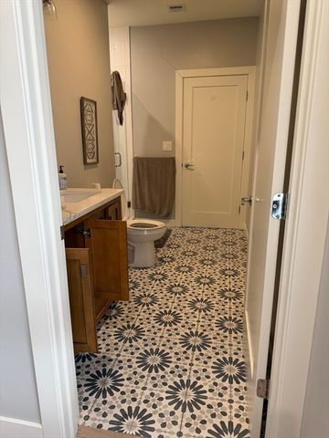 415 East 7th 2, Boston, MA 02127