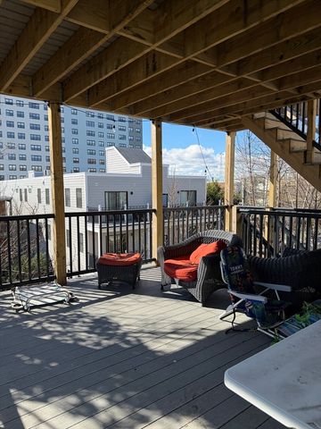 415 East 7th 2, Boston, MA 02127