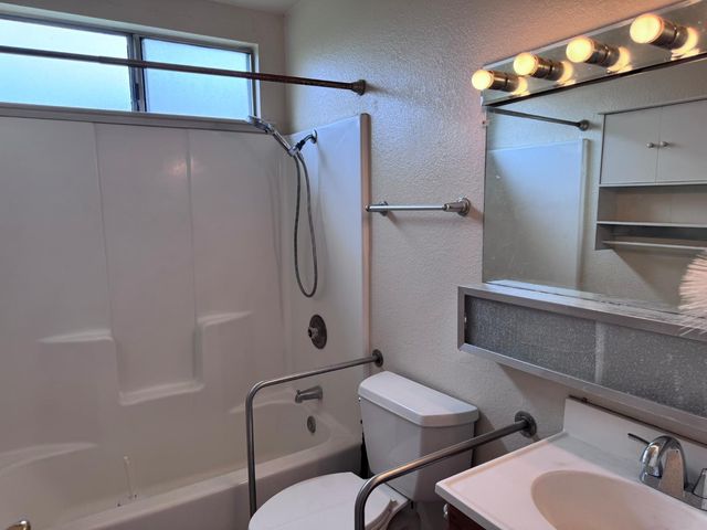 7612 Darla Way, Sacramento, CA 95828