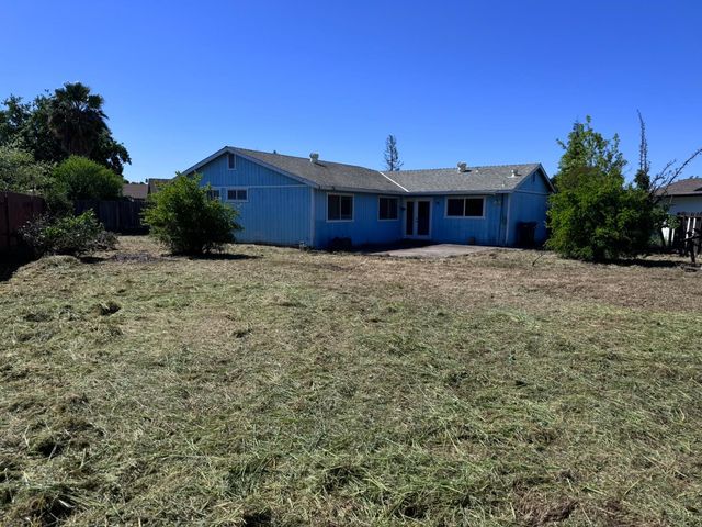 7612 Darla Way, Sacramento, CA 95828