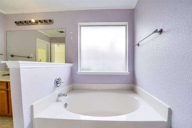 3306 Scenic Glen Drive, Mansfield, TX 76063