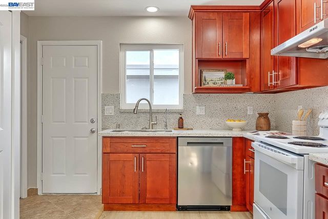 4556 Reyes Dr, Union City, CA 94587