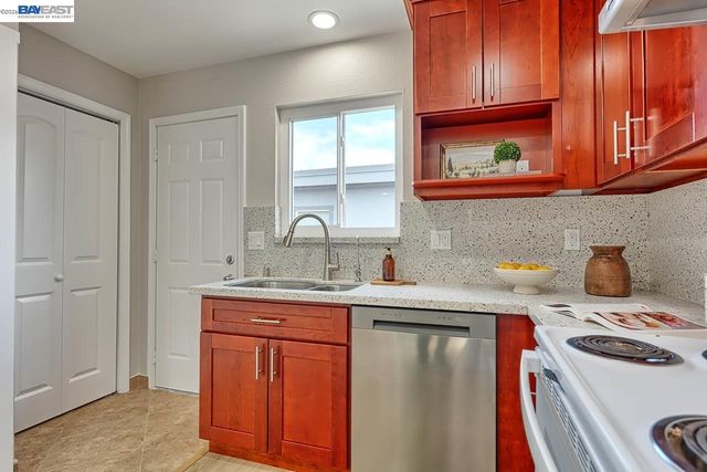 4556 Reyes Dr, Union City, CA 94587