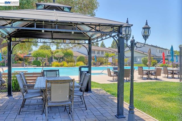 4556 Reyes Dr, Union City, CA 94587