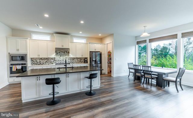 37 BOILER CT, Phoenixville, PA 19460