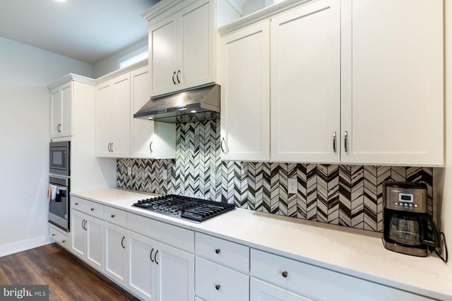 37 BOILER CT, Phoenixville, PA 19460