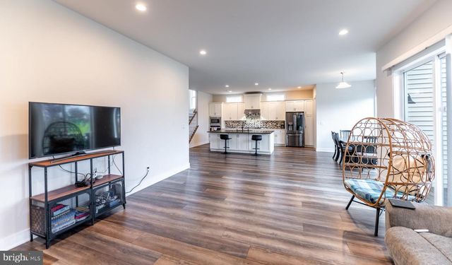 37 BOILER CT, Phoenixville, PA 19460