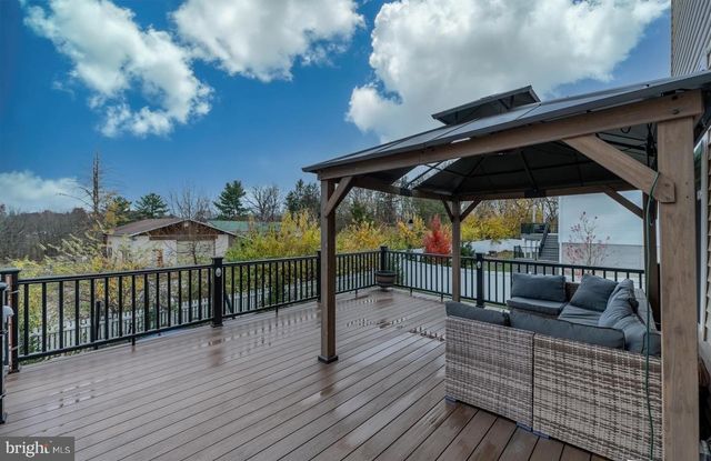 37 BOILER CT, Phoenixville, PA 19460