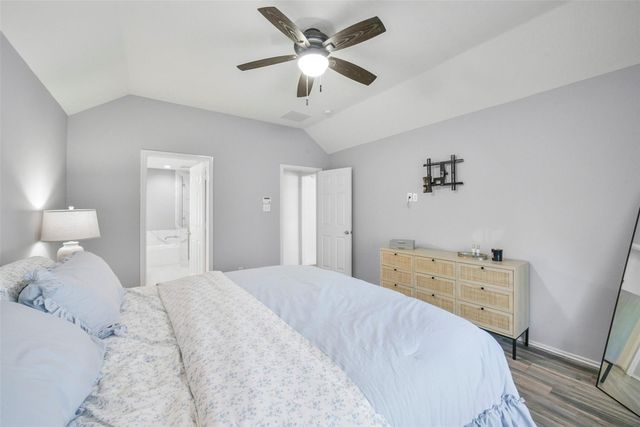 38 Tallow Hill Place, Spring, TX 77382