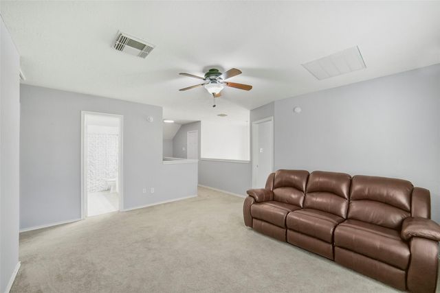 38 Tallow Hill Place, Spring, TX 77382