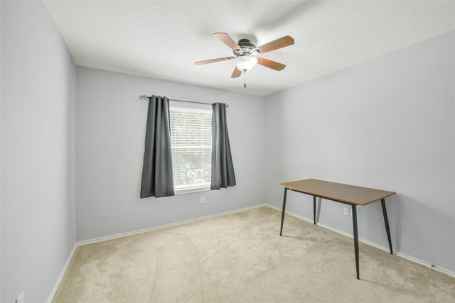 38 Tallow Hill Place, Spring, TX 77382