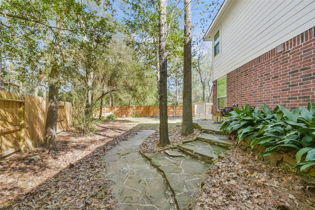 38 Tallow Hill Place, Spring, TX 77382