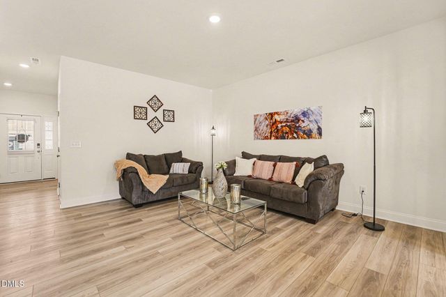 18 Clear Bead Court, Clayton, NC 27527