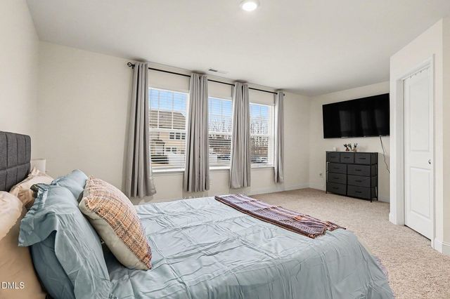 18 Clear Bead Court, Clayton, NC 27527