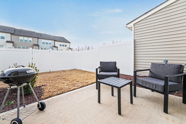 18 Clear Bead Court, Clayton, NC 27527