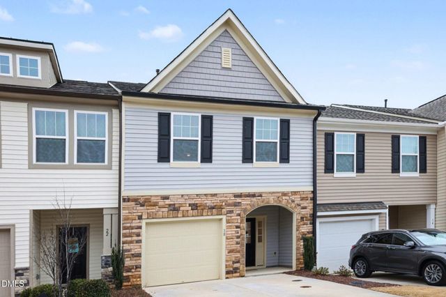 18 Clear Bead Court, Clayton, NC 27527