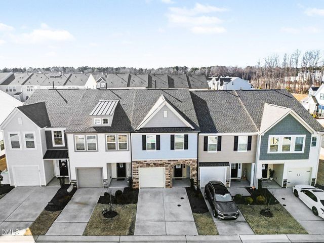 18 Clear Bead Court, Clayton, NC 27527