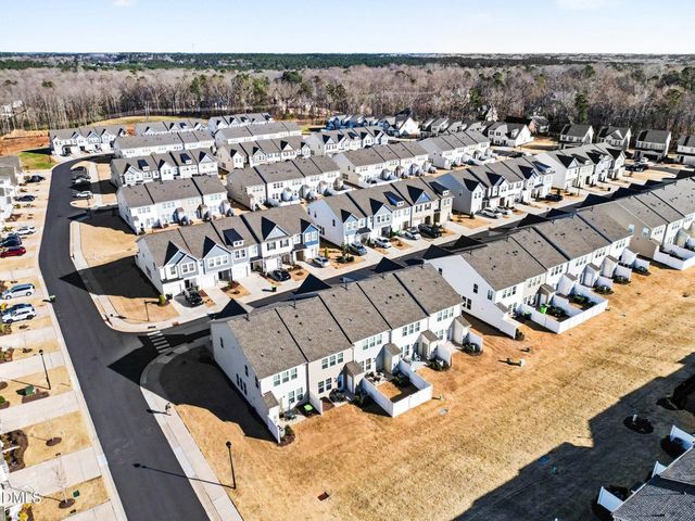 18 Clear Bead Court, Clayton, NC 27527