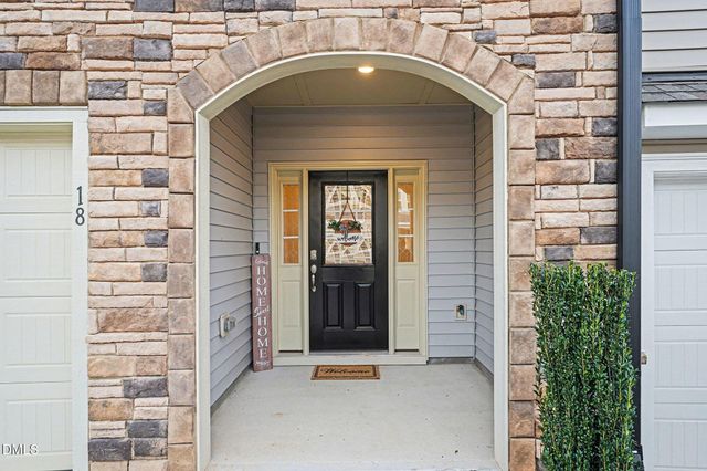 18 Clear Bead Court, Clayton, NC 27527