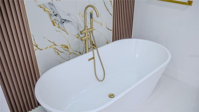 7984 FLORAL DRIVE, Weeki Wachee, FL 34607