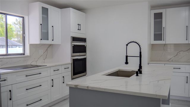 7984 FLORAL DRIVE, Weeki Wachee, FL 34607