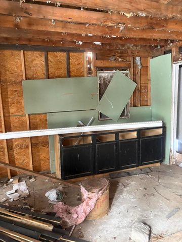 20137 Helen Street, Detroit, MI 48234