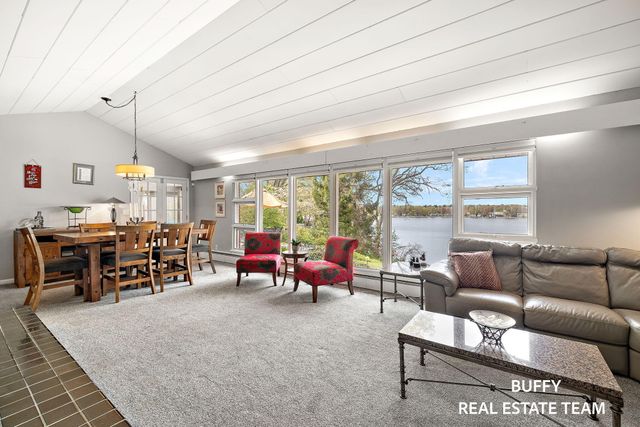 3850 Highgate Road, Norton Shores, MI 49441