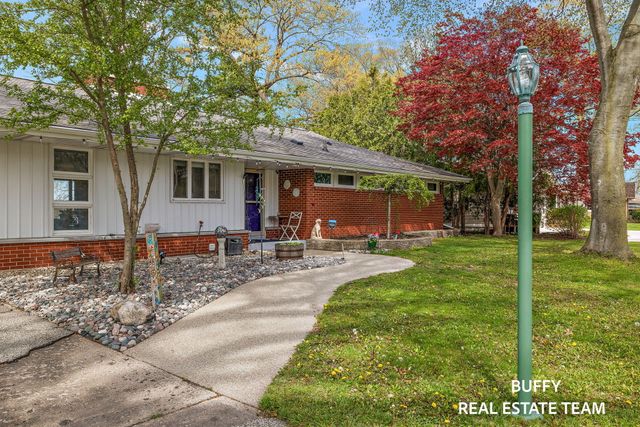 3850 Highgate Road, Norton Shores, MI 49441